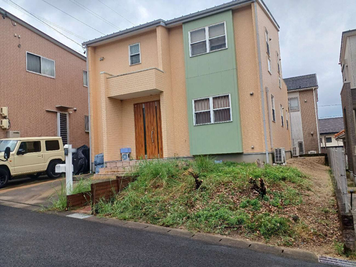 畑を駐車場へ外構リフォーム