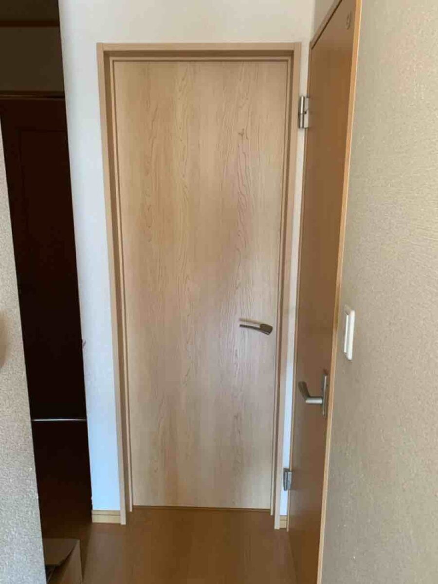 火災保険を賢く活用。デザイン性に優れた建具で叶える住まいの再生