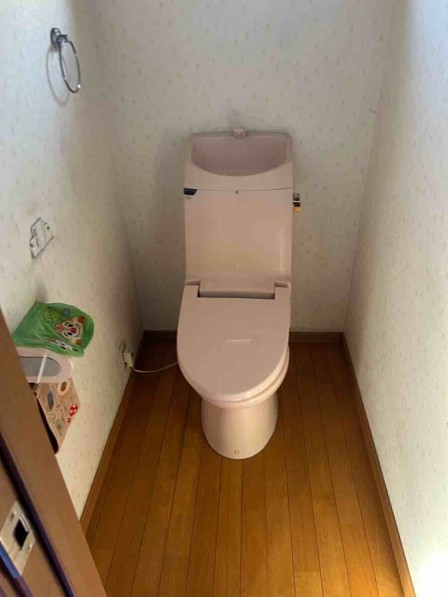 水廻りの刷新と断熱性の向上！壁補修まで丸ごと叶えた快適トイレリフォーム