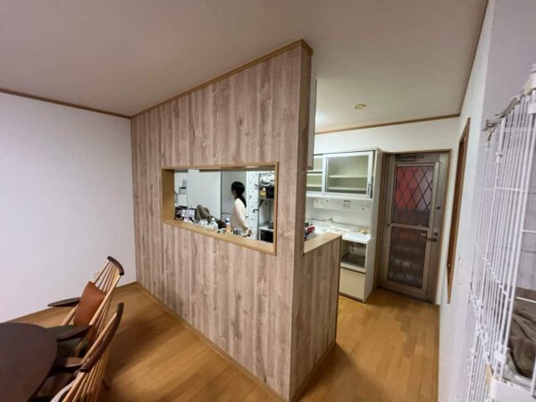 【常滑市】補助金を活用して家全体の断熱性アップ！内窓設置＆壁紙張り替えで快適な住空間へ｜リフォームウイング