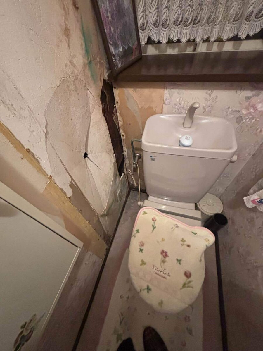 水漏れ原因の根本解決と内装復旧！安心で快適に生まれ変わったトイレリフォーム